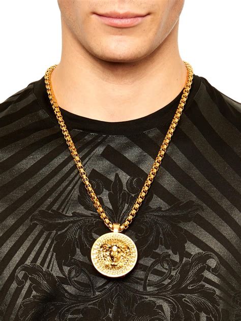 versace pendant necklace mens